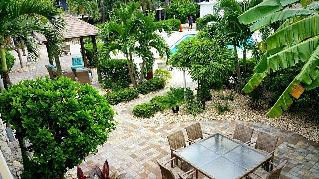 Dolphin Key Resort - Cape Coral Exteriör bild